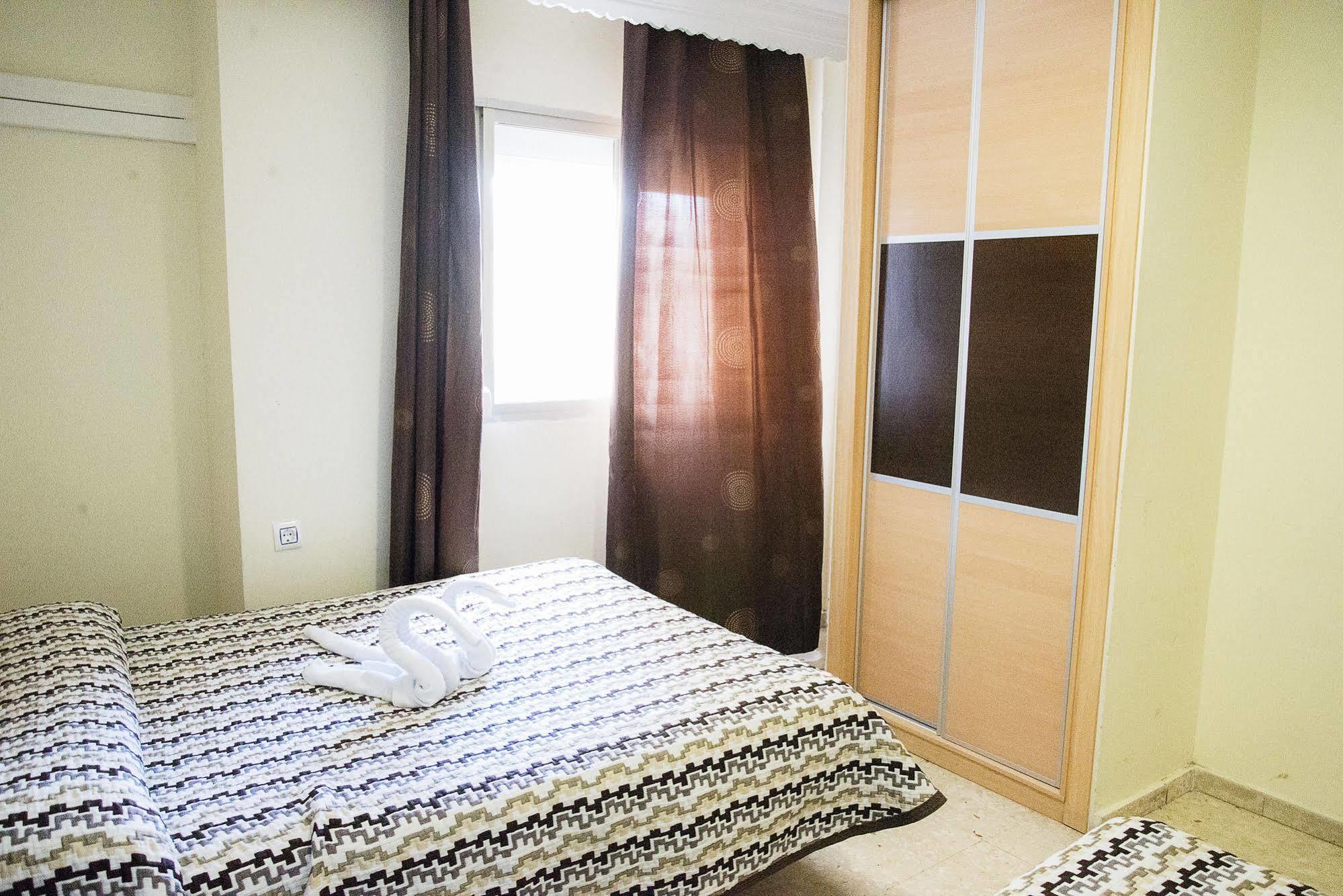 Hostal La Campana La Linea de la Concepcion Luaran gambar